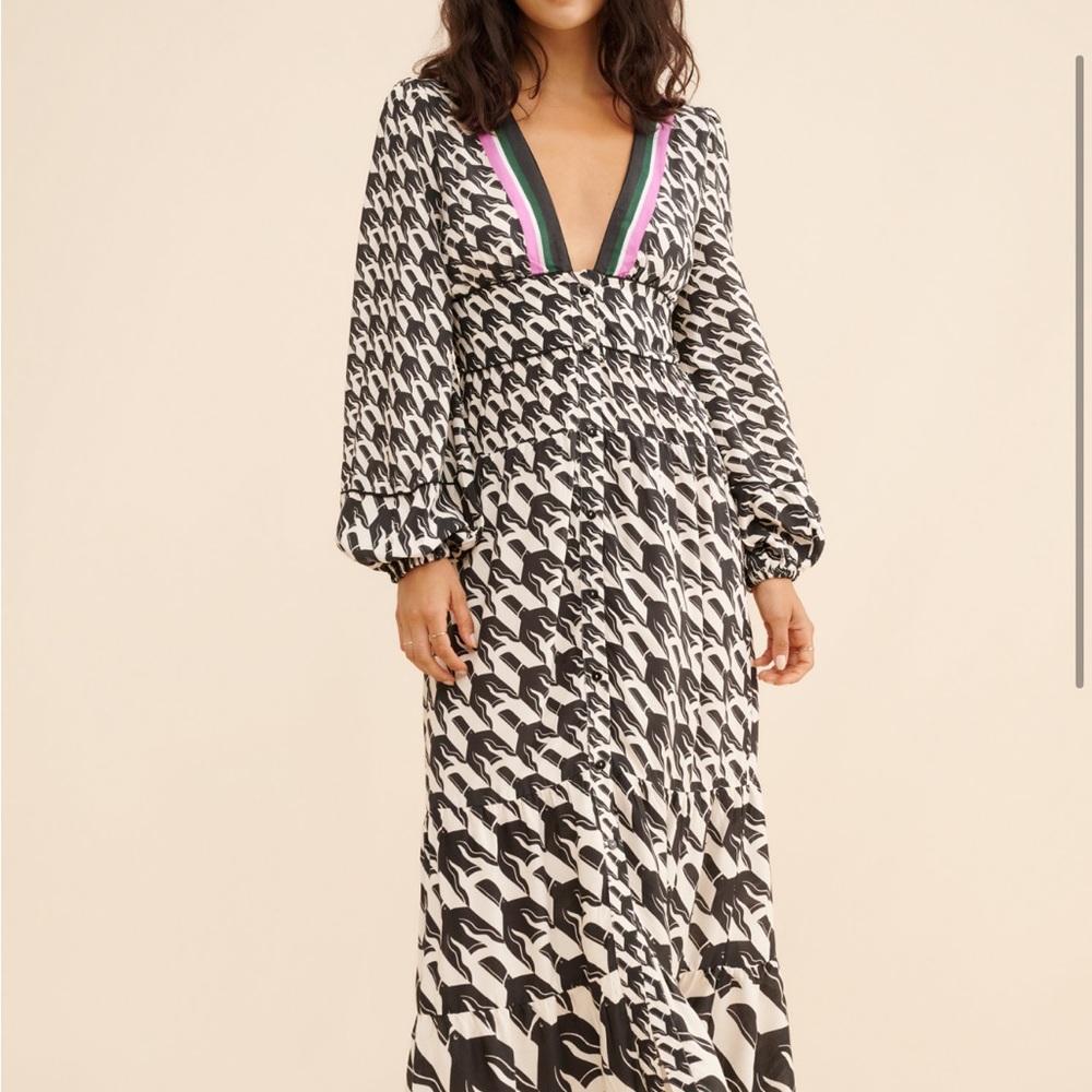 FARM Rio Black and White Long Sleeve Dress